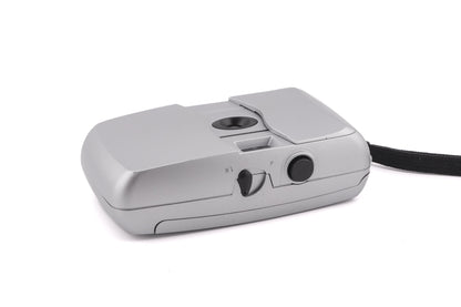 Fotocamera generica in plastica punta e scatta