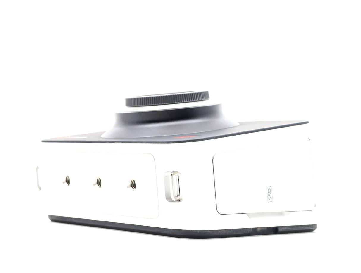 Blackmagic Design Cinema Camera - Compatibile con Micro Quattro Terzi