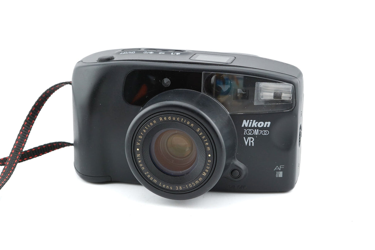 Nikon Zoom 700 VR – Aparat z Zoomem i Stabilizacją obrazu