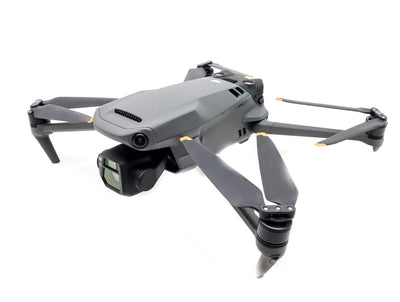 DJI Mavic 3 – Profesjonalny Dron Kamera