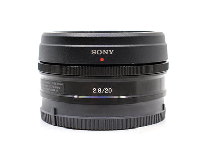Sony E 20mm f/2.8 – Obiektyw szerokokątny do aparatów Sony