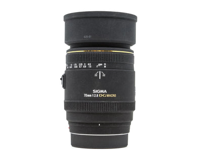 Sigma 70mm f/2.8 EX DG Macro - Kompatybilny z Sony A