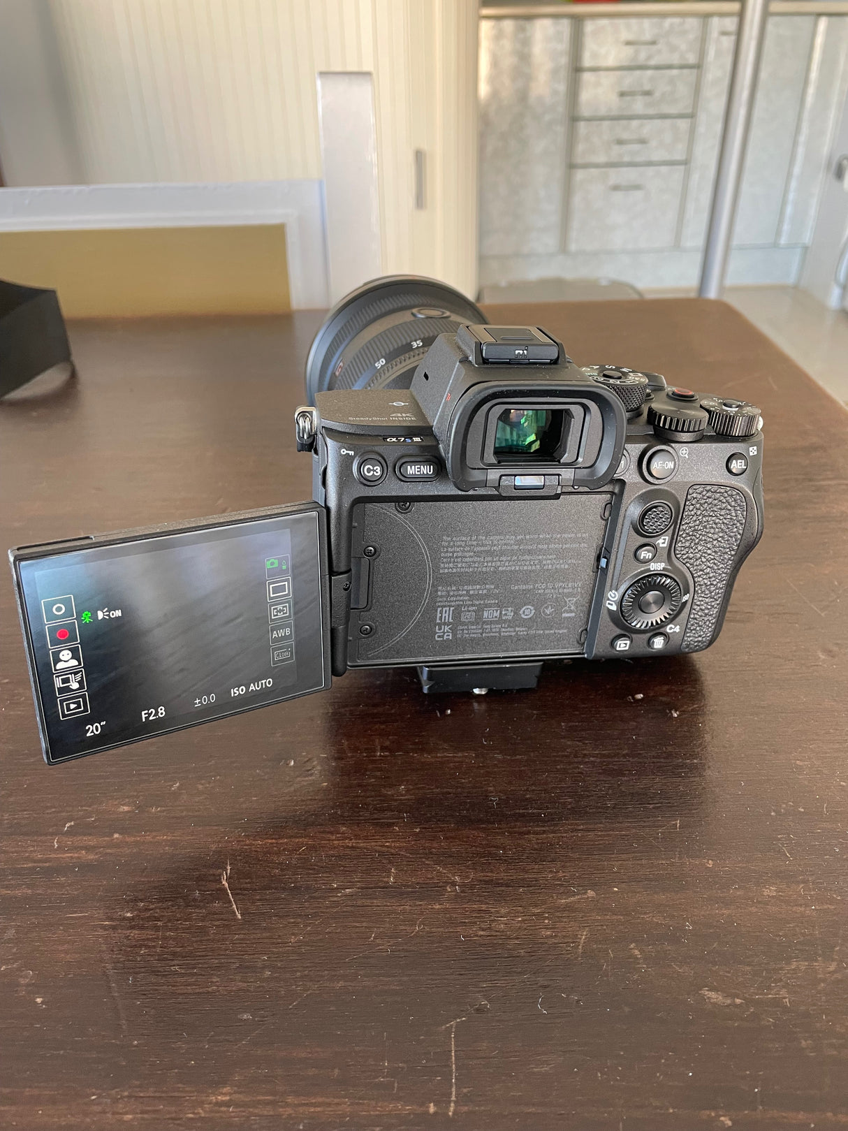 SonySony alpha 7s III96473302-7649-4362-a32b-0ca96a2a1514