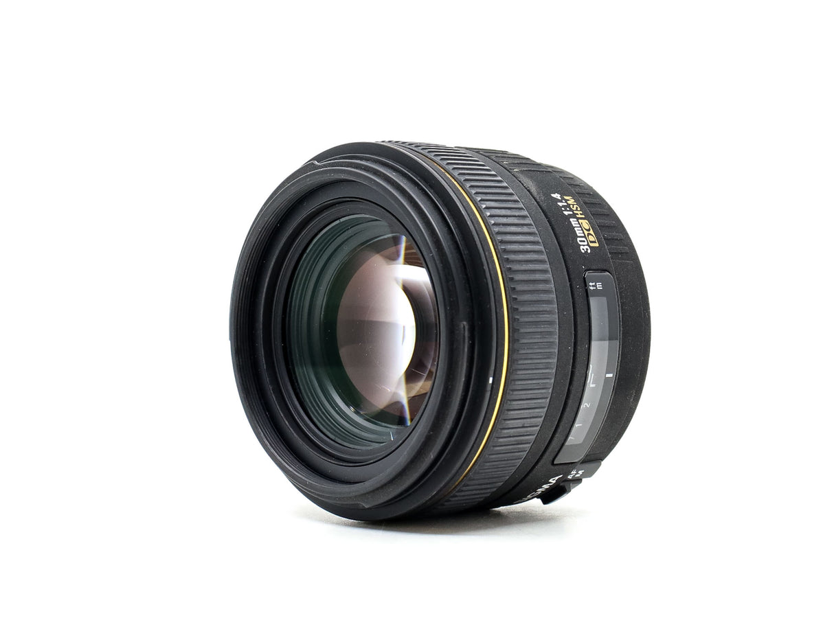 Sigma 18-50mm f/2.8 EX DC - Sigma SA Fit