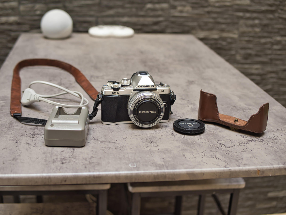 OlympusOlympus OM-D E-M10 Mark II9075e070-c2e7-4b27-bceb-fd2254b80fa2