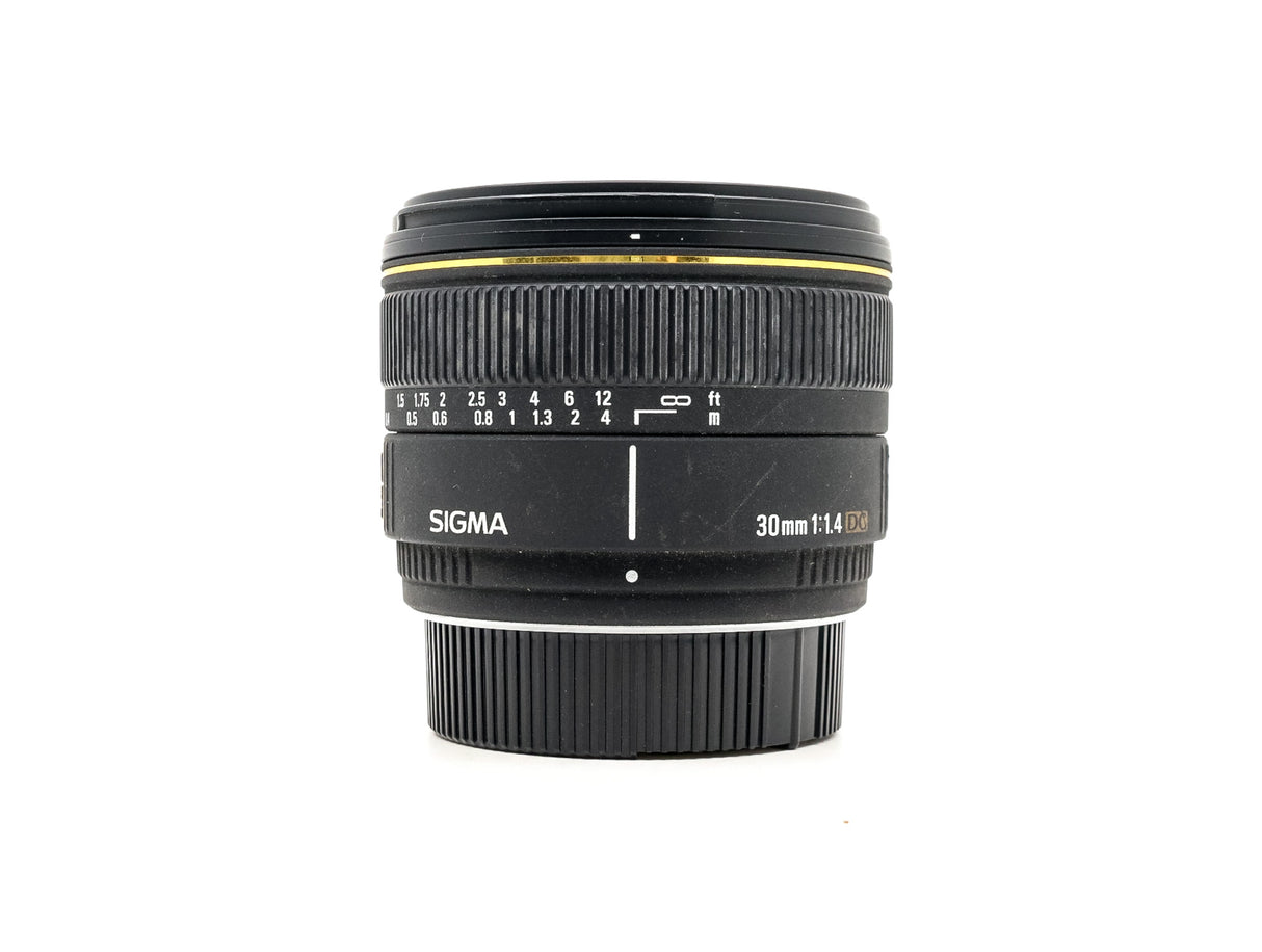 Sigma 30mm f/1.4 EX DC - Pentax Fit