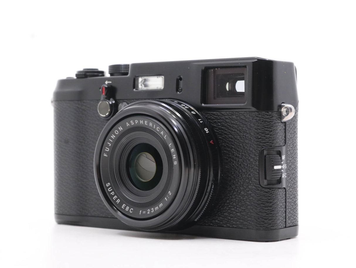 Fujifilm X100 (edizione limitata nera)