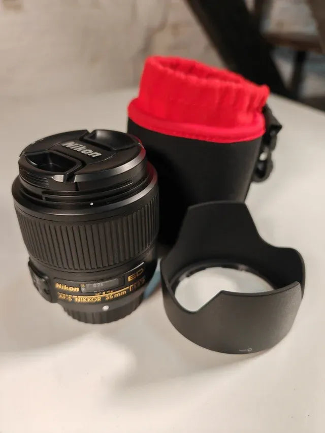 NikonNikkor AF-S 35mm f1.8G EDcc178258-8add-42d5-83a0-c3c338695383