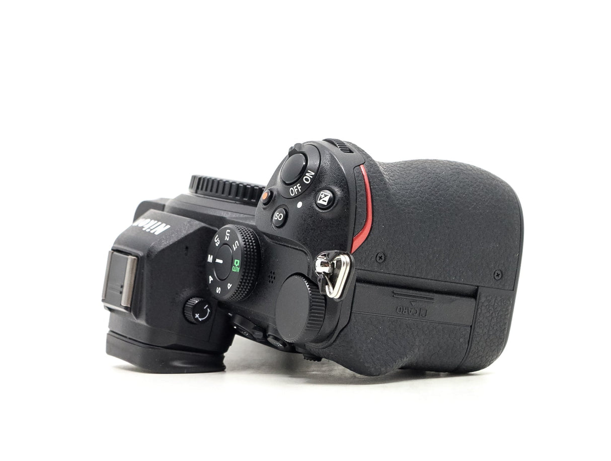 Nikon Z5 - segunda mano - excelente estado - detalle 3 de 4 - SKU 3800247 - Camera Market