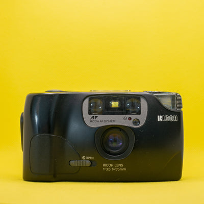 Ricoh FF-9S - Kompaktowa Analogowa Kamera 35mm Vintage