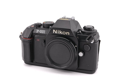 Nikon F-301 - Aparat Analogowy