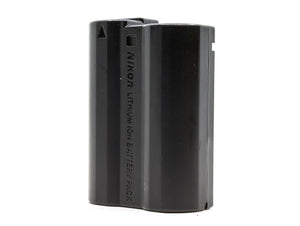 Nikon EN-EL15 Battery - segunda mano - excelente estado - detalle 2 de 4 - SKU 3794017 - Camera Market