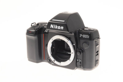 Nikon F-801s - Profesjonalny aparat analogowy