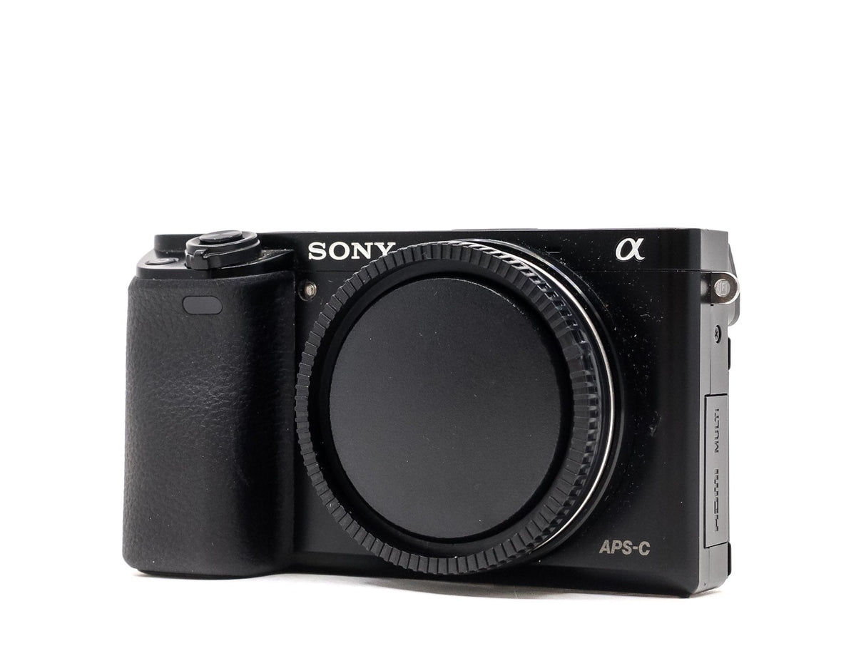 Sony Alpha A6000 - segunda mano - excelente estado - foto principal - SKU 3792156 - Camera Market