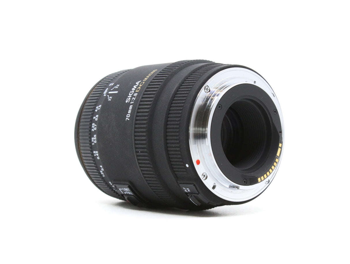 Sigma 24-70mm f/2.8 EX DG Macro - Canon EF Fit