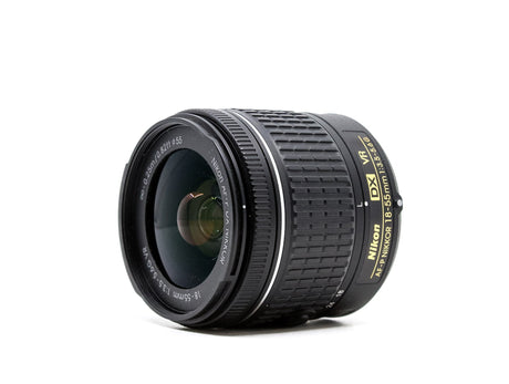 Nikon AF-P DX Nikkor 18-55mm f/3.5-5.6G VR - segunda mano - excelente estado - detalle 2 de 3 - SKU 3775041 - Camera Market