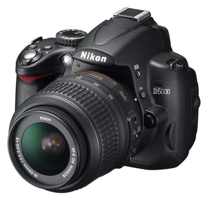 SLR D5000 - Czarny + Nikon AF-S DX Nikkor ED 18-55mm f/3.5-5.6G II