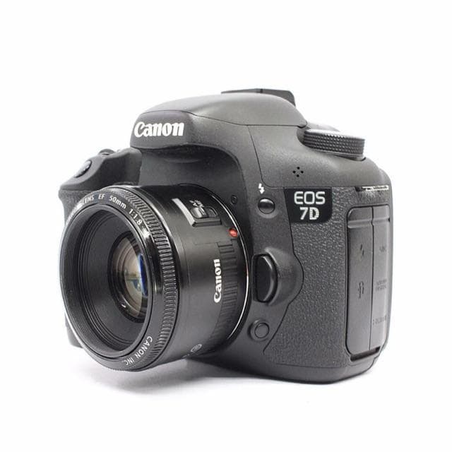 Reflex EOS 7D - Black + Canon EF 50mm f/1.8 II f/1.8  · main image