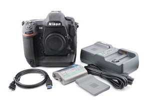 Nikon D5 + MH-26a Cargador de Batería - Cámara Digital Reacondicionada (Negro)