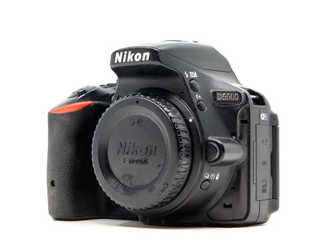 Nikon D5500 – Aparat fotograficzny DSLR
