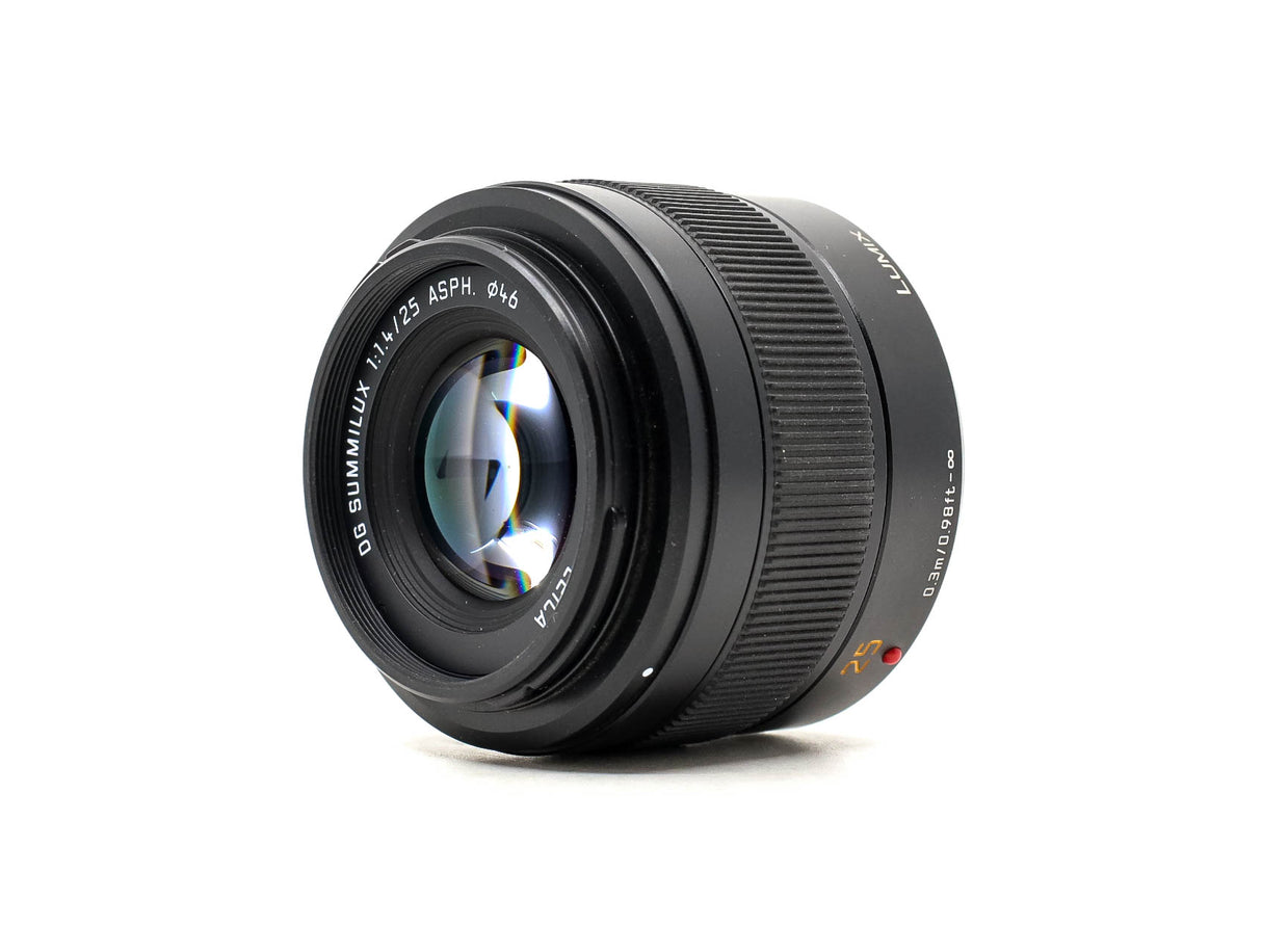 Panasonic Leica DG Summilux 25mm f/1.4 ASPH II