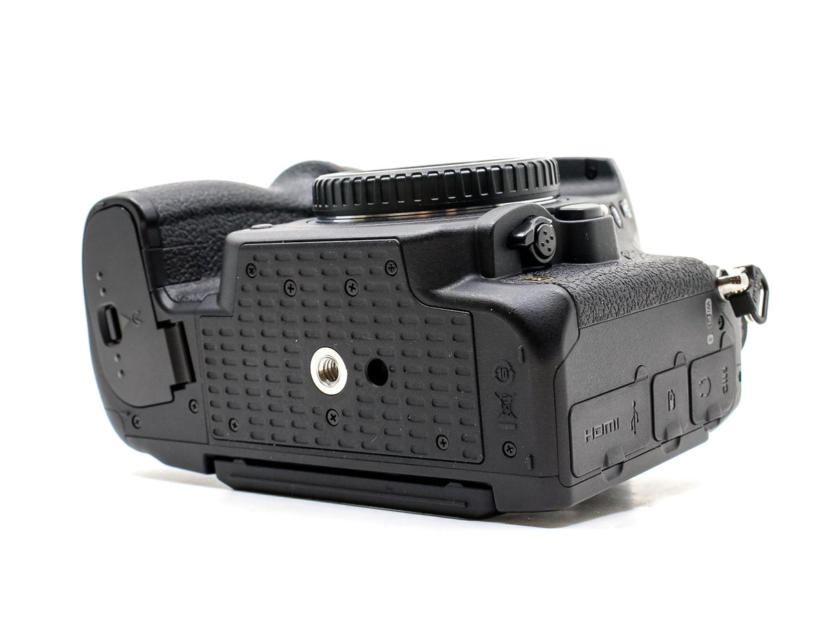 Nikon D780 - segunda mano - excelente estado - detalle 2 de 4 - SKU 3794014 - Camera Market