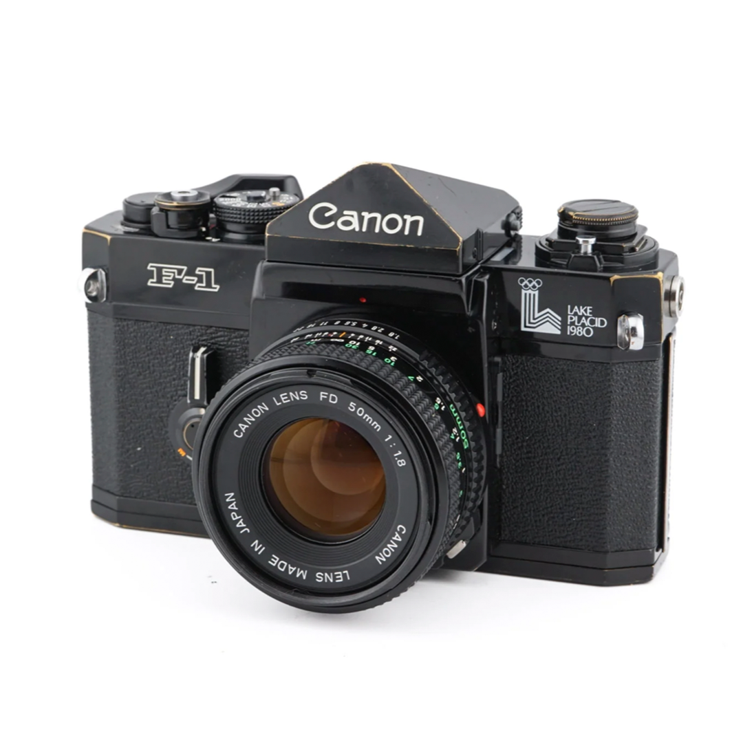 Canon F-1n + 50mm f1.8 FDn - Premium Analogowa Lustrzanka 35mm Vintage · zdjęcie główne