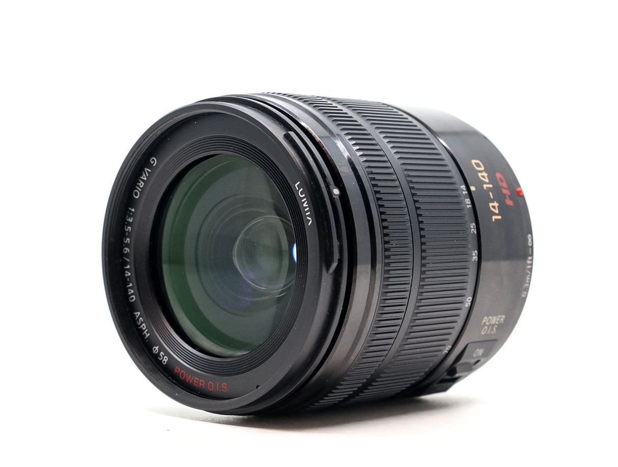 Panasonic Lumix G Vario 14-140mm f/3.5-5.6 ASPH Power O.I.S. - segunda mano - excelente estado - detalle 2 de 3 - SKU 3557958