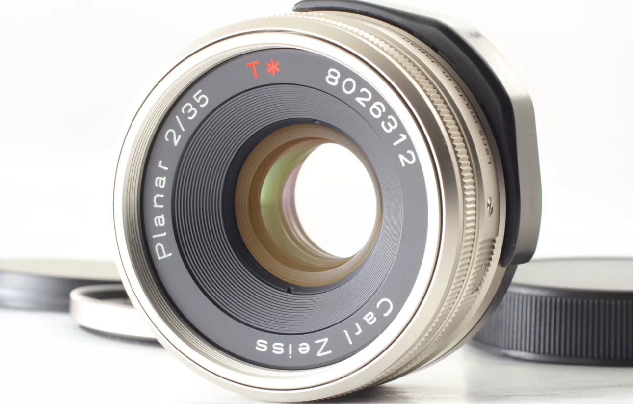 Contax Carl Zeiss T* 35 mm f/2,8 · zdjęcie główne