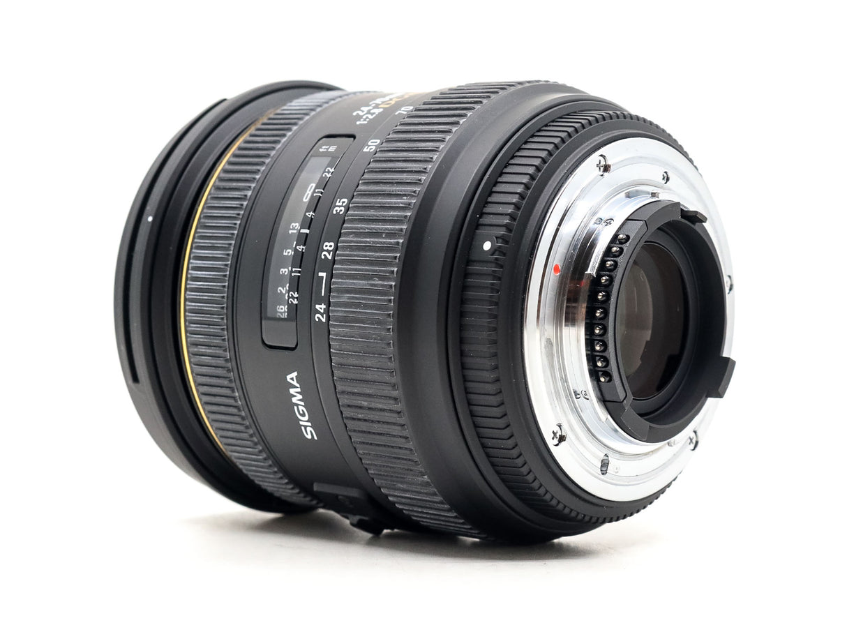 Sigma 24-70mm f/2.8 D EX - Nikon Fit