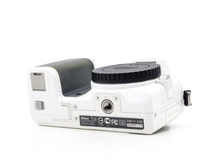 Nikon 1 V2 - segunda mano - excelente estado - detalle 2 de 4 - SKU 3792194 - Camera Market