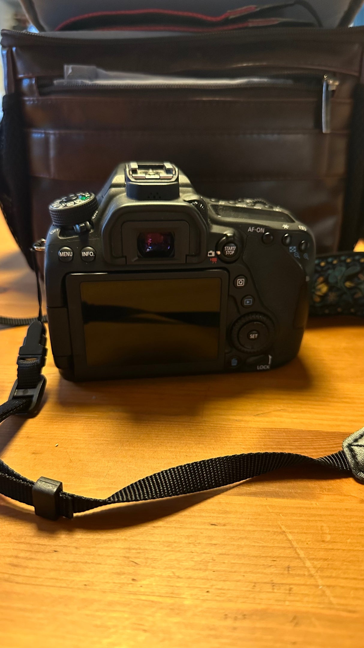 CanonEos 80Dac8ed9a8-1d94-454c-b016-9a537a2310ab