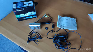 FUJIFILMFINEPIX F207dd2fa83-c400-45be-9be2-1955ae4da02b