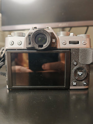 FujifilmXT-1020039c96-e133-42bc-91dc-0bfed1d5df83