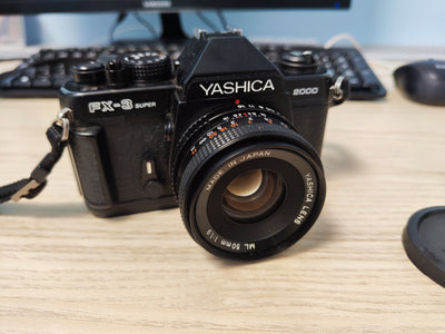 YashicaFX-3 SUPER 200019041d3f-02f4-4081-8d18-734918e0c629