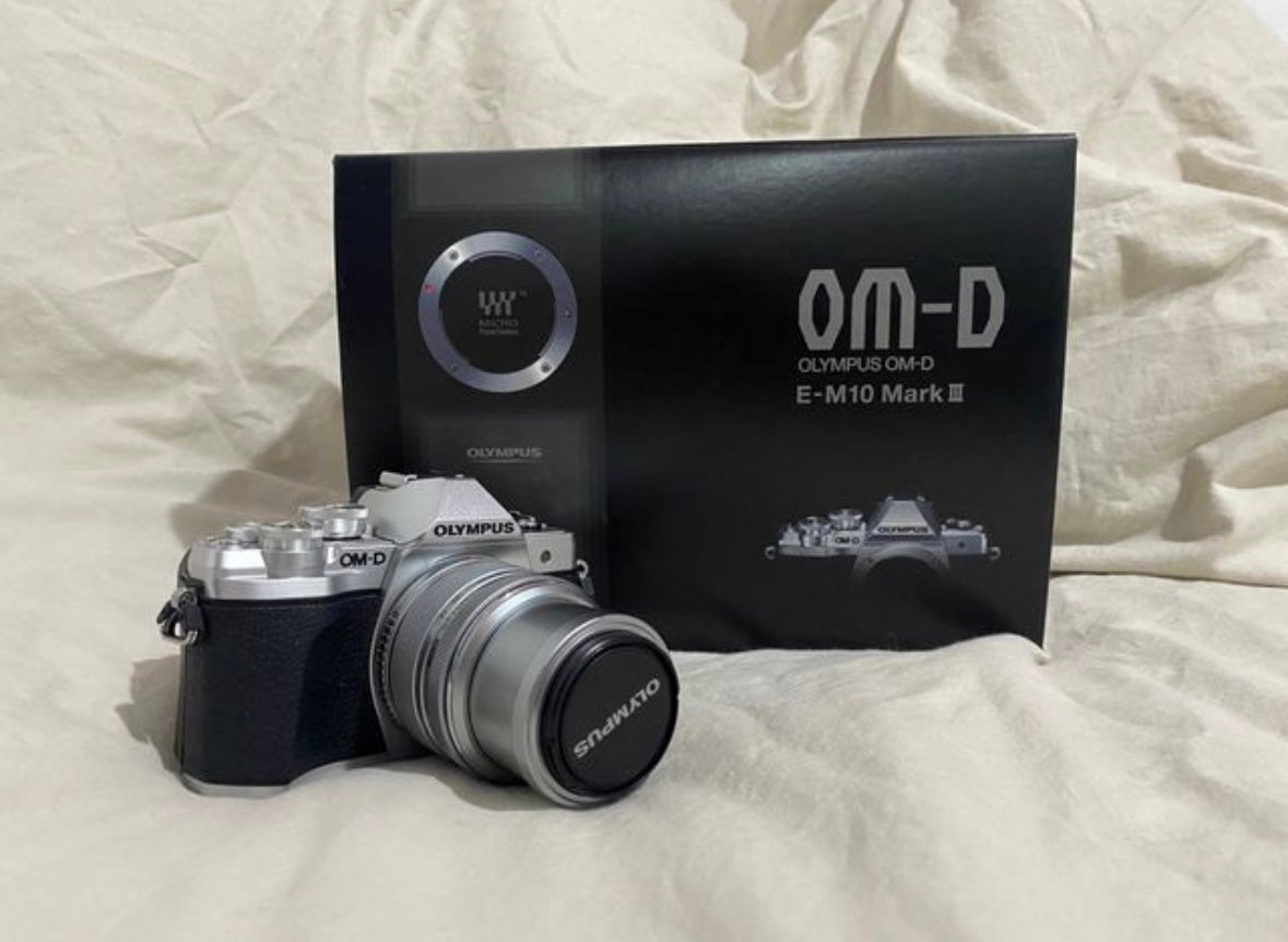 Olympus OM-D E-M10 MARK III