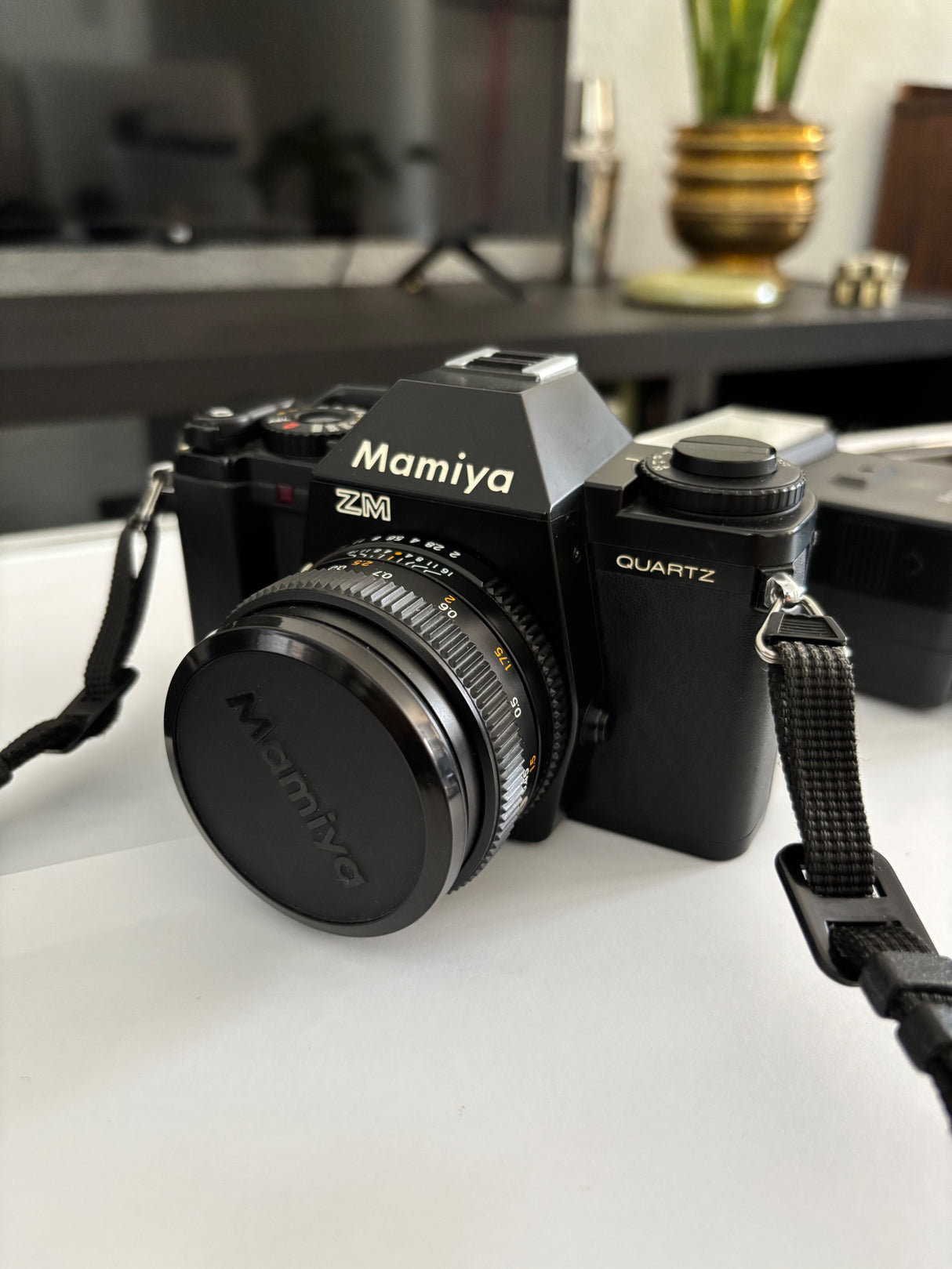 MamiyaZM Quartz5432f481-9a6f-4ad0-b471-d58825712859