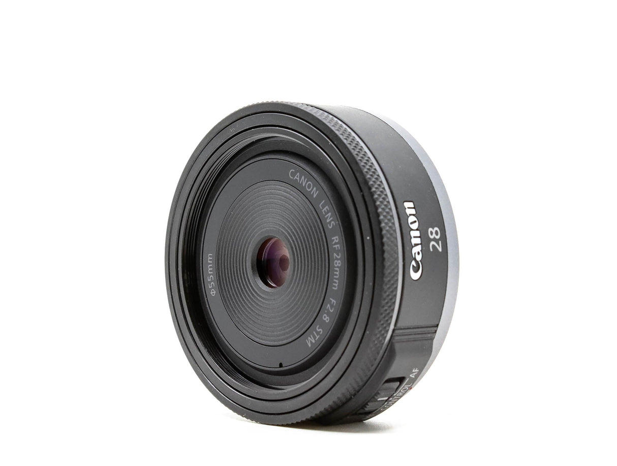 Canon RF 28mm f/2.8 STM - segunda mano - excelente estado - detalle 2 de 3 - SKU 3785382 - Camera Market