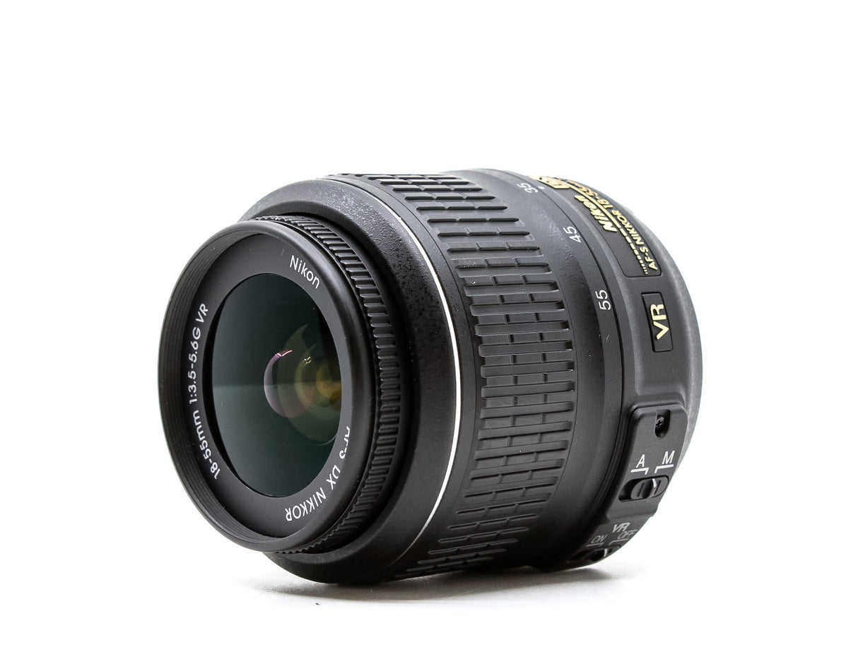 Nikon AF-S DX Nikkor 18-55mm f/3.5-5.6G VR