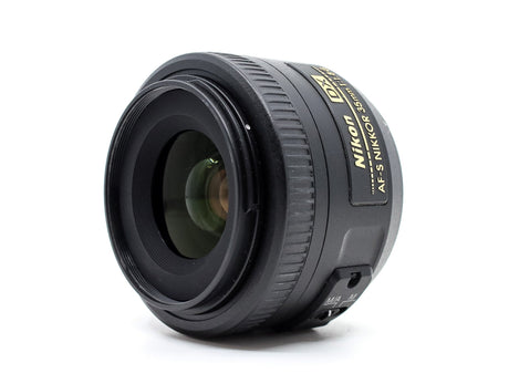 Nikon AF-S DX Nikkor 35mm f/1.8G - segunda mano - excelente estado - detalle 2 de 3 - SKU 3792023 - Camera Market
