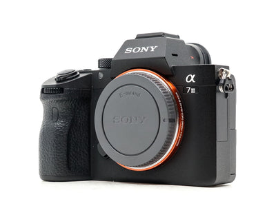 Sony Alpha A7 III – Profesjonalny aparat pełnoklatkowy