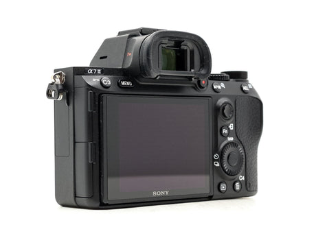 Sony Alpha A7 III – Profesjonalny aparat pełnoklatkowy