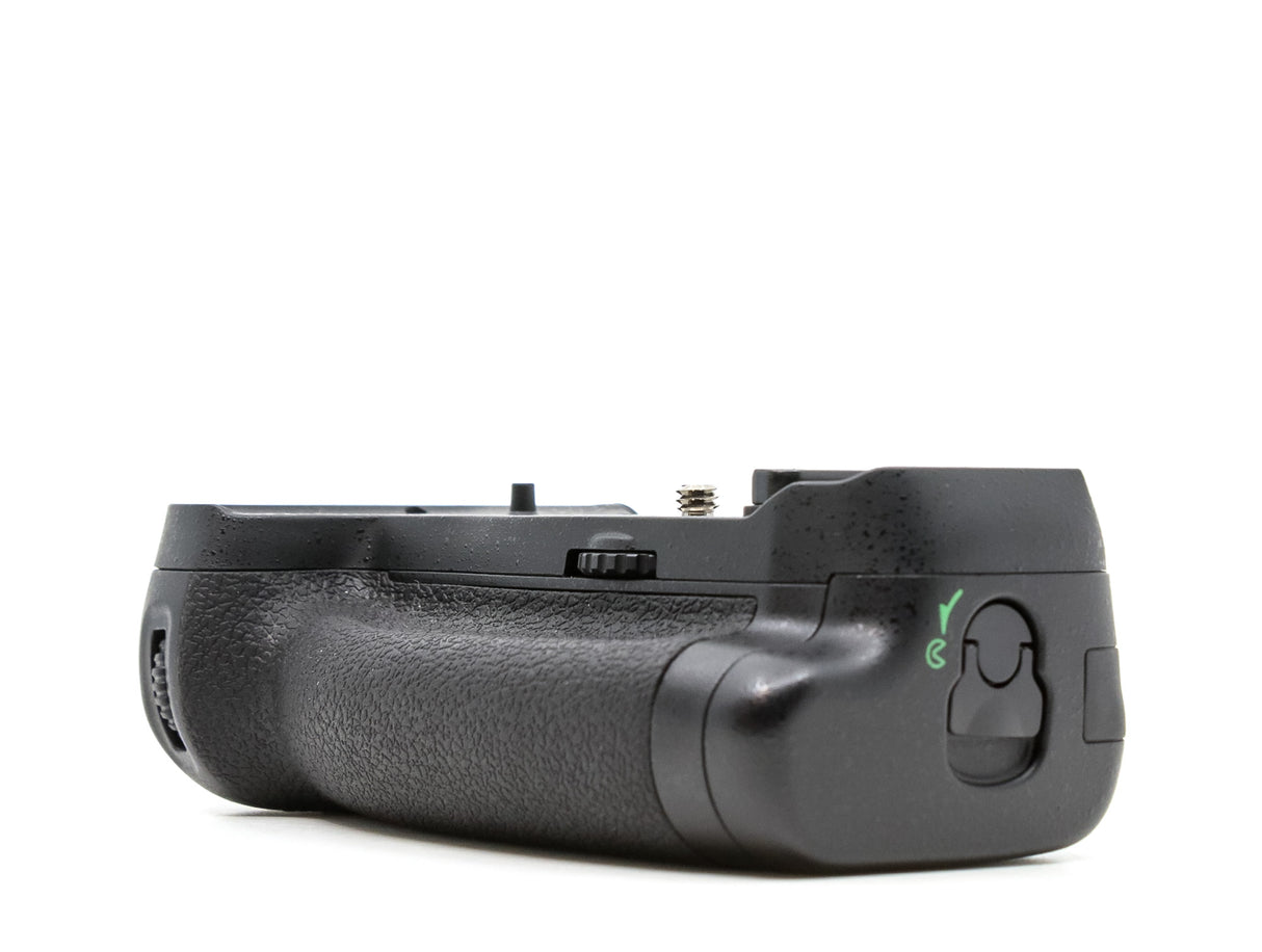 Nikon MB-D18 Battery Grip