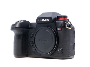 Panasonic Lumix DC-S1R