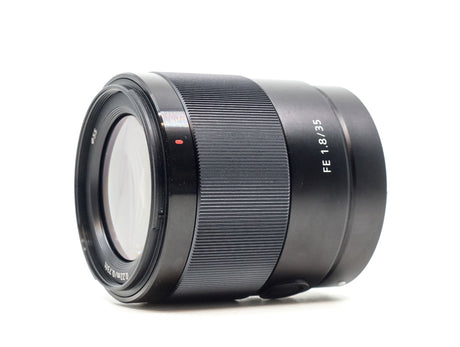 Sony FE 35mm f/1.8 – Obiektyw Pełnoklatkowy