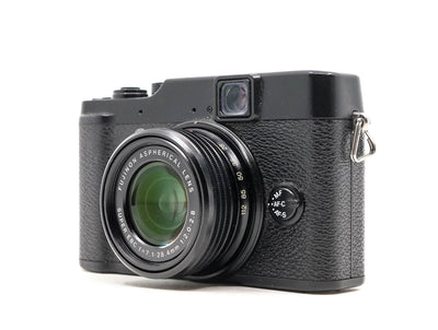 Fujifilm X10 – Aparat Cyfrowy Kompaktowy