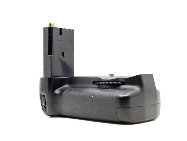 Nikon MB-D80 Battery Grip - segunda mano - excelente estado - foto principal - SKU 3772390 - Camera Market