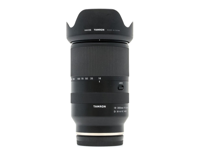 Tamron 18-300mm f/3.5-6.3 Di III-A VC VXD - Sony E Fit - segunda mano - excelente estado - foto principal - SKU 3758651 - Cam