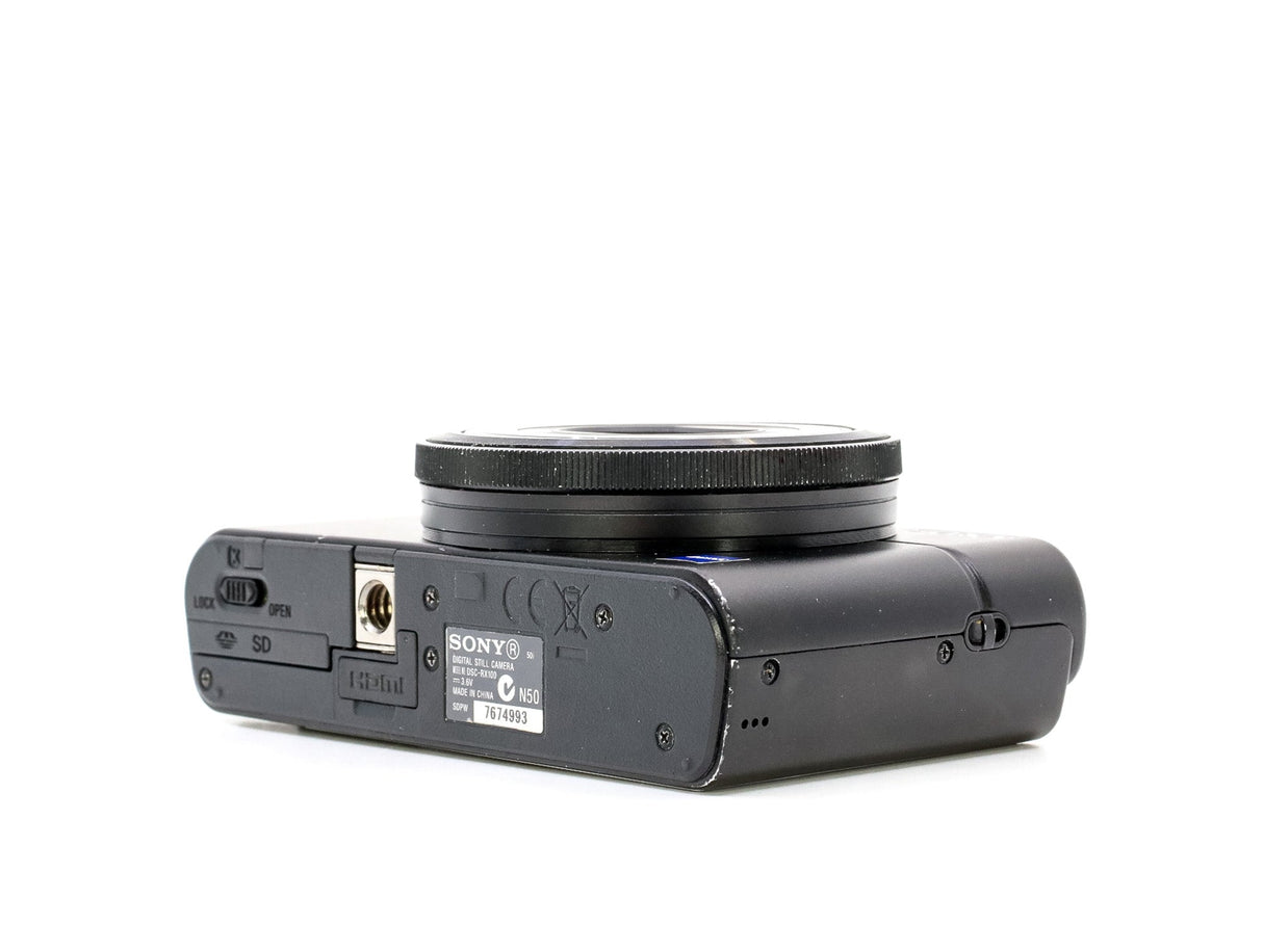 Sony Cyber-shot RX100 - segunda mano - excelente estado - detalle 2 de 5 - SKU 3725030 - Camera Market