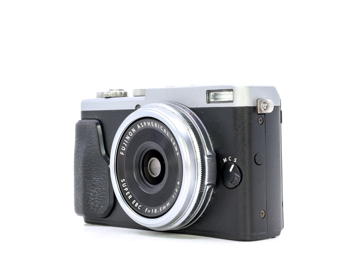 Fujifilm X70